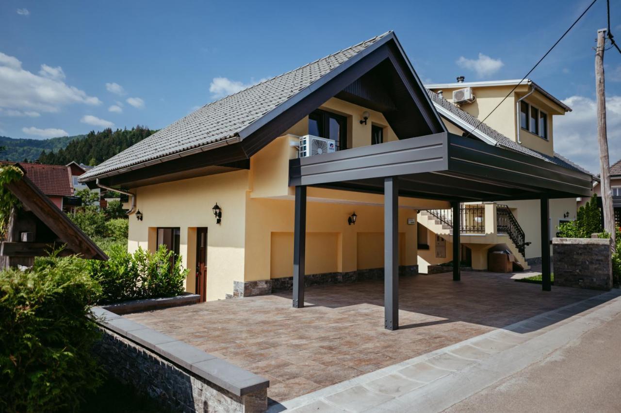 Apartment Oddih Bled Bagian luar foto